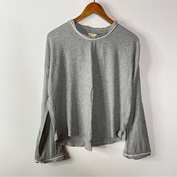 Madewell Waffle Knit Flare Sleeve Gray Top Size Small - Picture 1 of 3